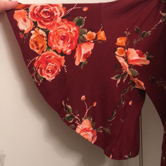 (1X) Plus Size Wine Floral Cardigan - Picture 4 of 5